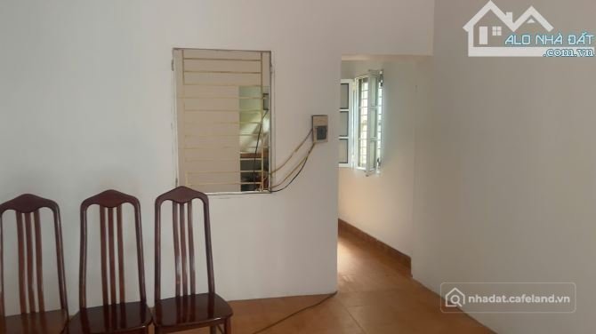 Cho thuê mặt bằng: Cho thuê đất: Cho thuê 400m2 Kho Đại Lộ Thăng Long, km10 Song