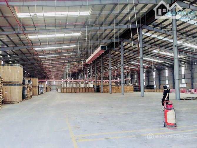 Cho thuê mặt bằng: Cho thuê đất: Cho thuê 550m2 kcn lại yên có PCCC nghiệm thu
