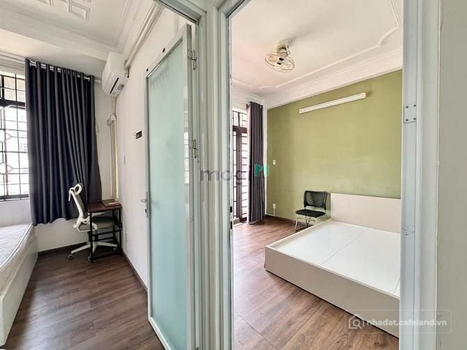 Nhà hàng - Khách sạn: Cho Thuê Gấp Căn Hộ 2PN 60m2 Ban Công Thoáng Gần Cầu Lê Vă