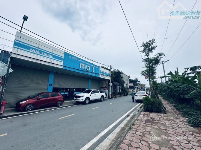 Cho thuê mặt bằng: Cho thuê mặt bằng: Cho thuê đất: Cho thuê 500/700m2 kho đẹp ,