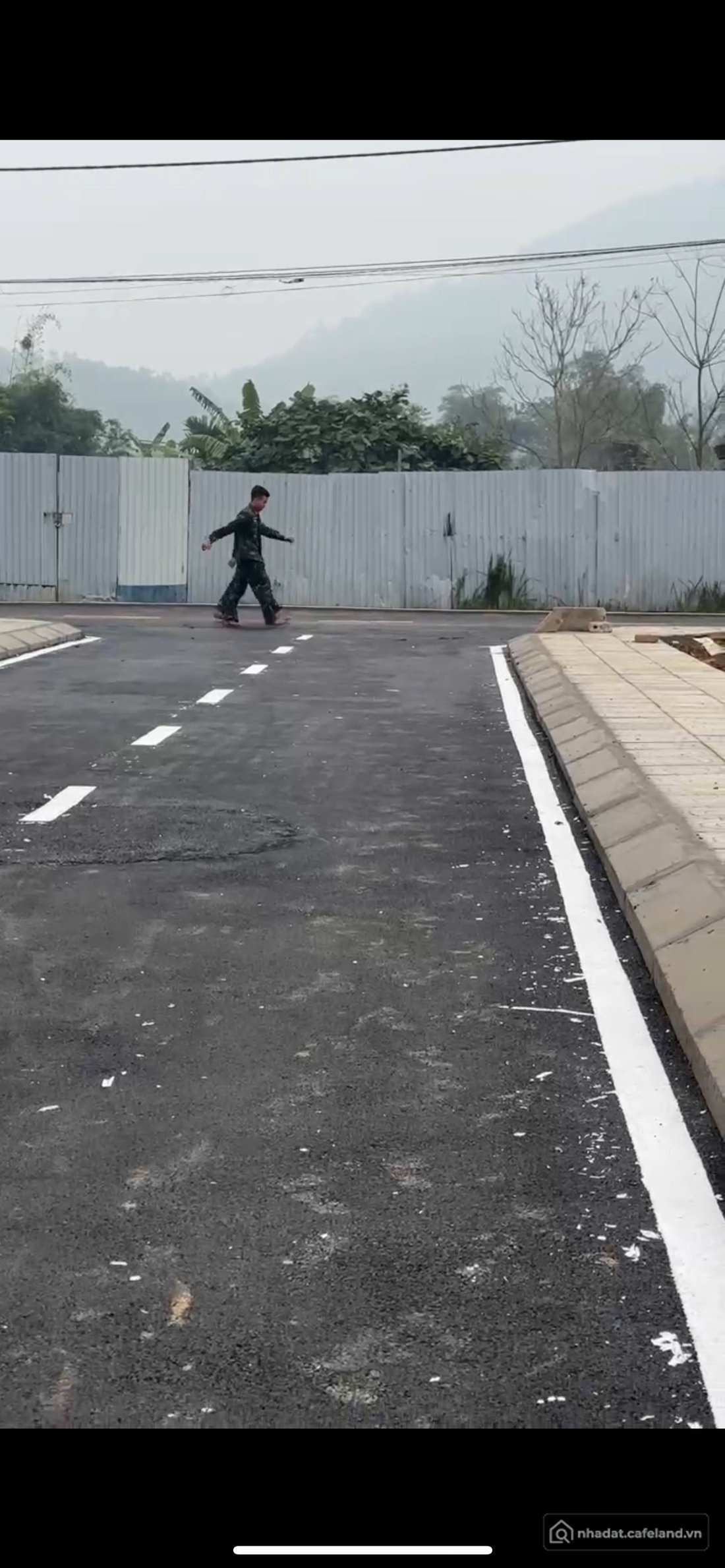 Cho thuê mặt bằng: Cho thuê mặt bằng: Cho thuê đất: Đất HOÀ LẠC 200 M2 chính chủ