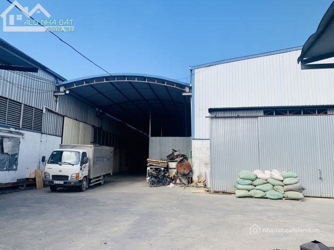 Cho thuê mặt bằng: Cho thuê mặt bằng: Cho thuê đất: Cần cho thuê 1000 và 3.300m2