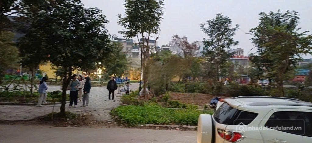 Cho thuê nhà riêng: Cho thuê nhà riêng: Cho thuê nhà riêng: Cho Thuê Nhà Ngõ 8 -