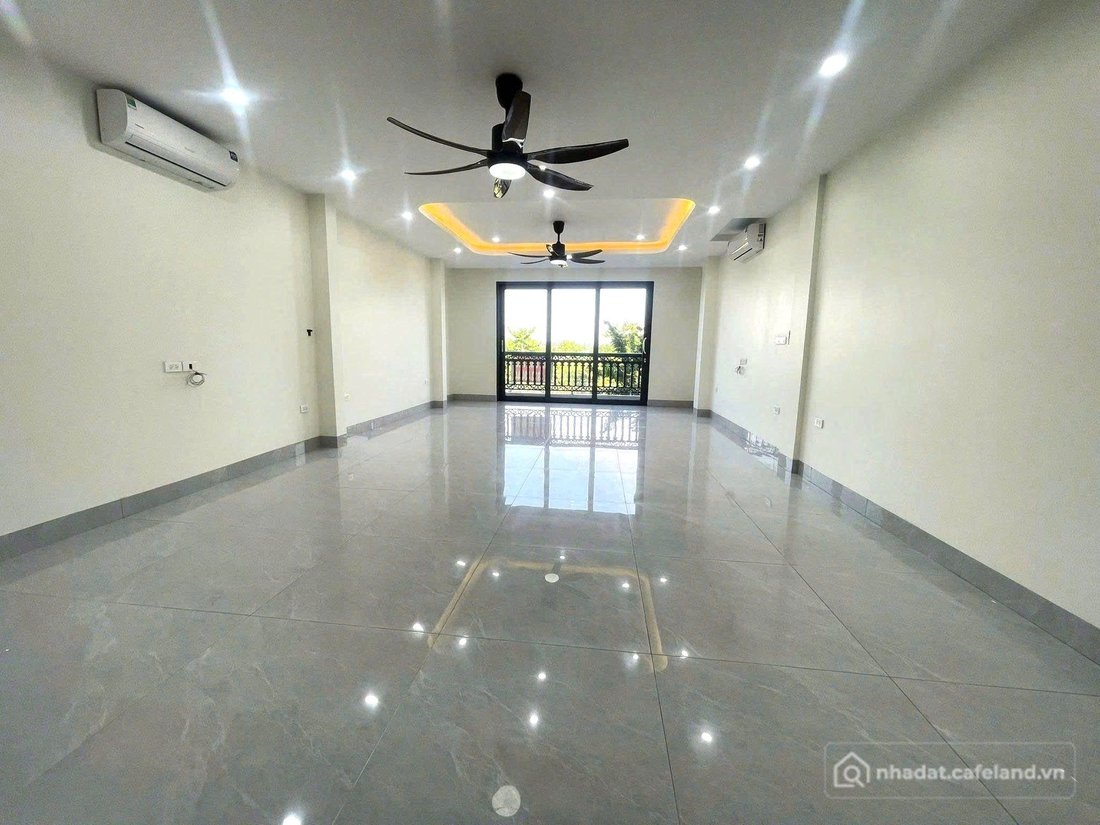 Cho thuê nhà riêng: Cho thuê nhà riêng: Cho thuê nhà 7 tầng THANG MÁY tại ngõ 68