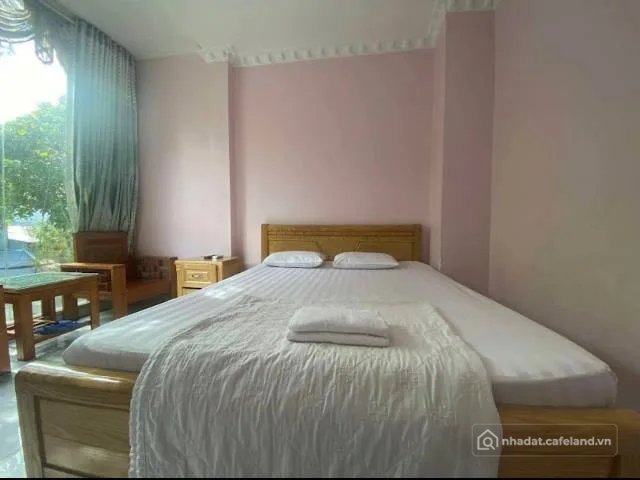 Bán nhà hàng - Khách sạn: Bán Khách sạn 100m2 có sẵn 100 m2 thổ cư giá 12 tỷ tại