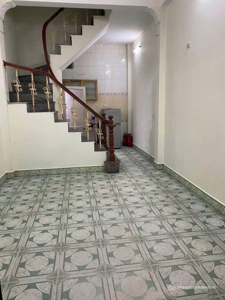 Cho thuê nhà riêng: Cho thuê nhà riêng: Cho thuê nhà riêng: CHO THUÊ NHÀ NGUYÊN