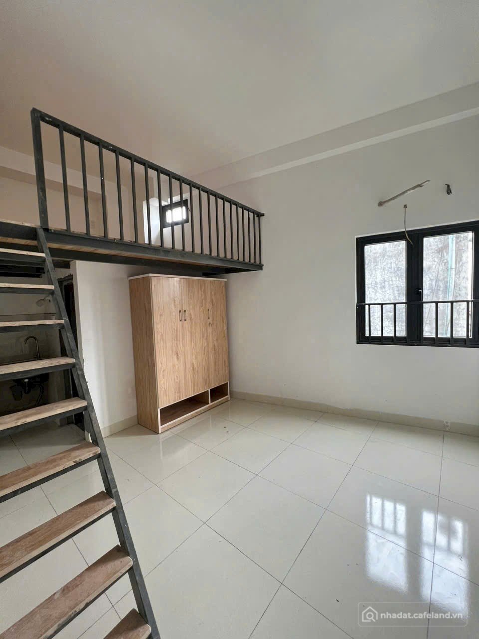 Bán căn hộ Mini, Dịch vụ: Chính chủ gửi bán căn hộ 3 tầng, mặt tiền đường 5m5 Na