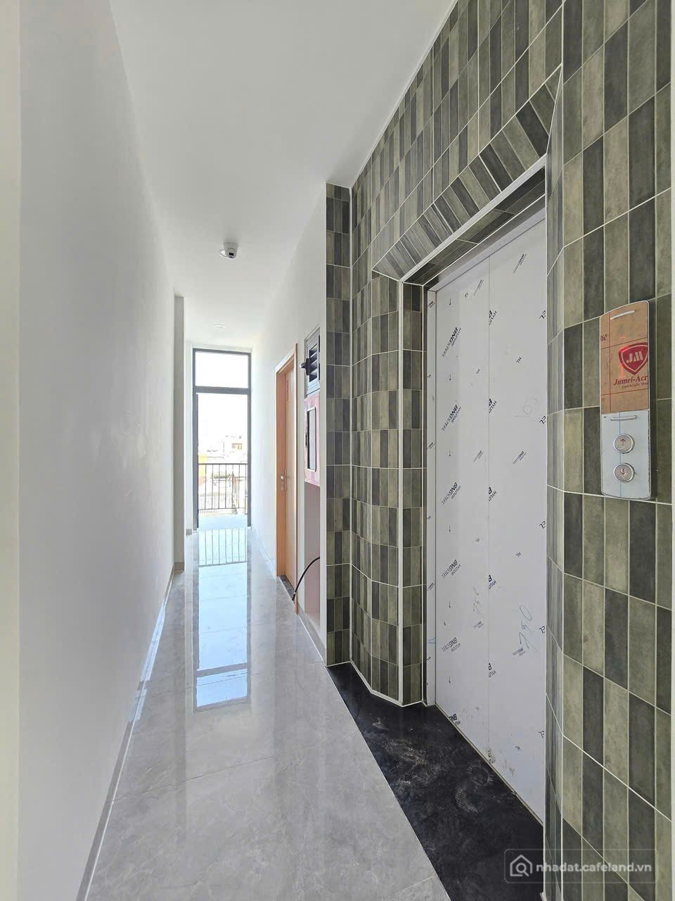 Bán căn hộ Mini, Dịch vụ: CHDV 7L mới DTS 650m2 hẻm xe tải Bùi Đình Túy có hầm 2