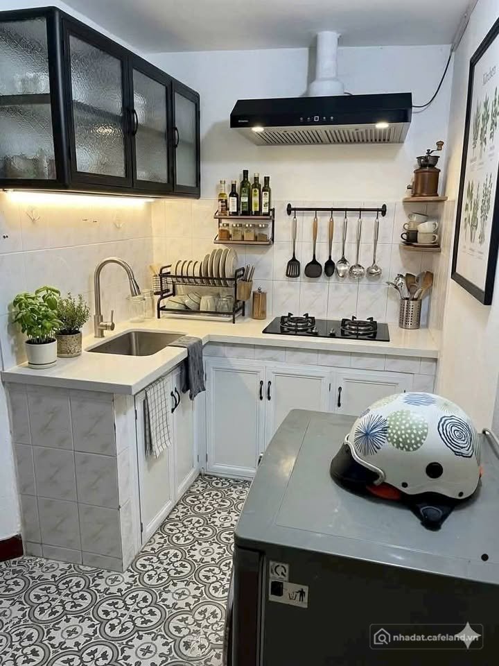 Bán căn hộ Mini, Dịch vụ: Chỉ hơn 2 tỷ sở hữu ngay căn tập thể đầu đường Trần Ph