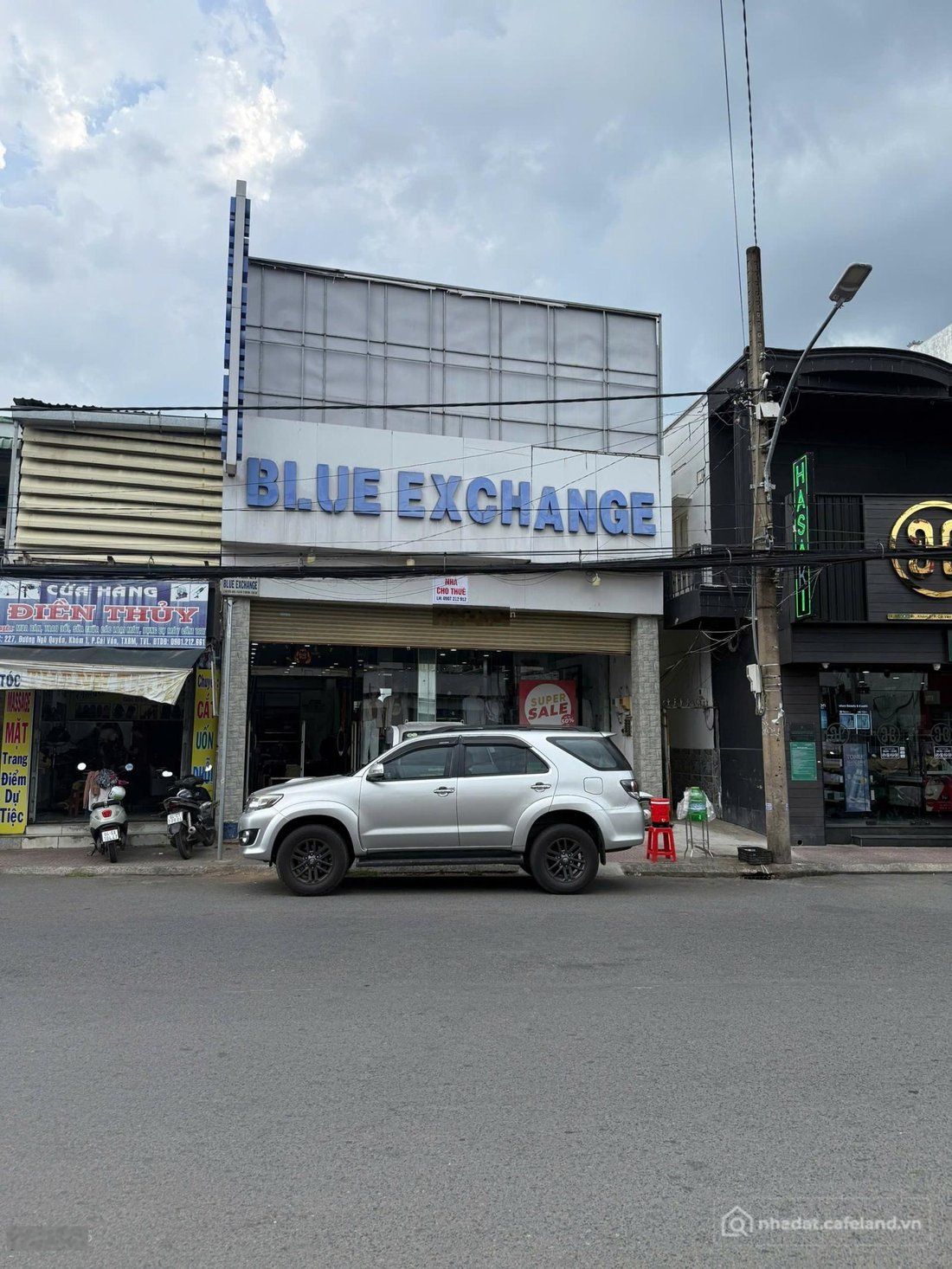Nhà riêng: Cho thuê mặt bằng 2 nhà liền kề đường Ngô Quyền - Bình Minh (Vĩnh Lon