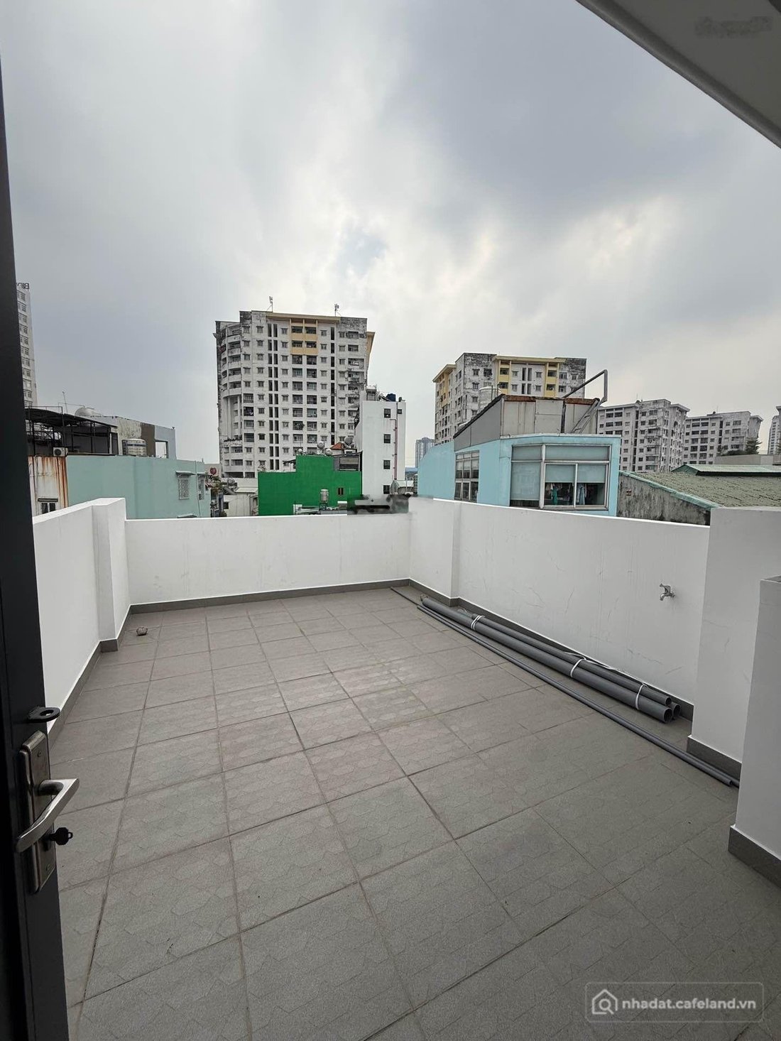 Nhà riêng: Dương quảng hàm - nhà 100m2 - 1 trệt 2 lầu sân thượng - 4pn - 18 triệ