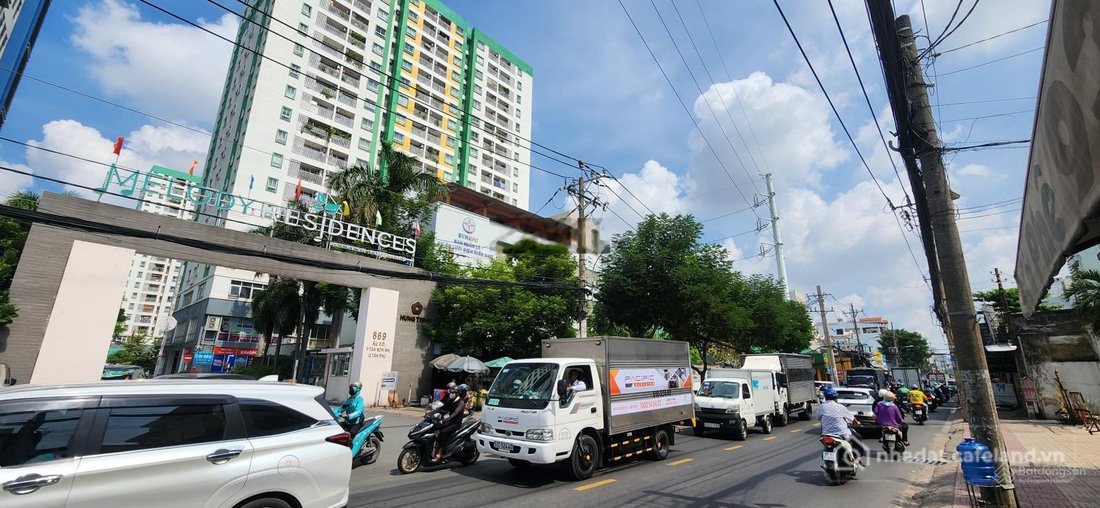 Nhà riêng: Cho thuê nhà Mặt Tiền Âu Cơ Q.Tân Bình 130m², 25Triệu, CẠNH NGÃ TƯ, T