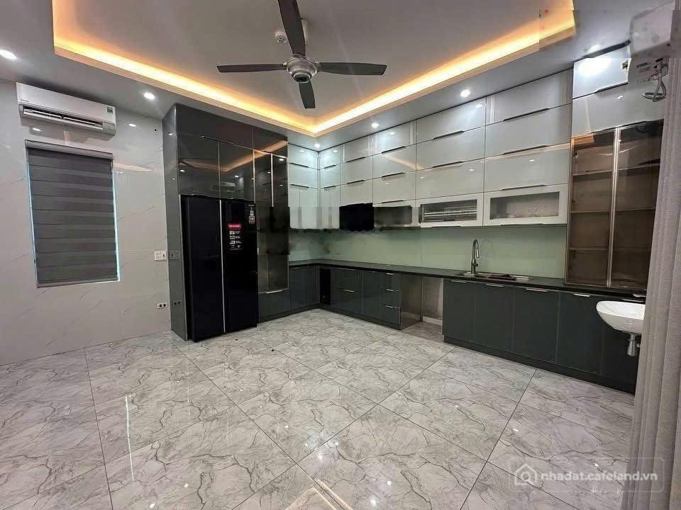 Nhà riêng: Cho thuê nhà mặt phố tại võ cường - bắc ninh; lh: 0327059136