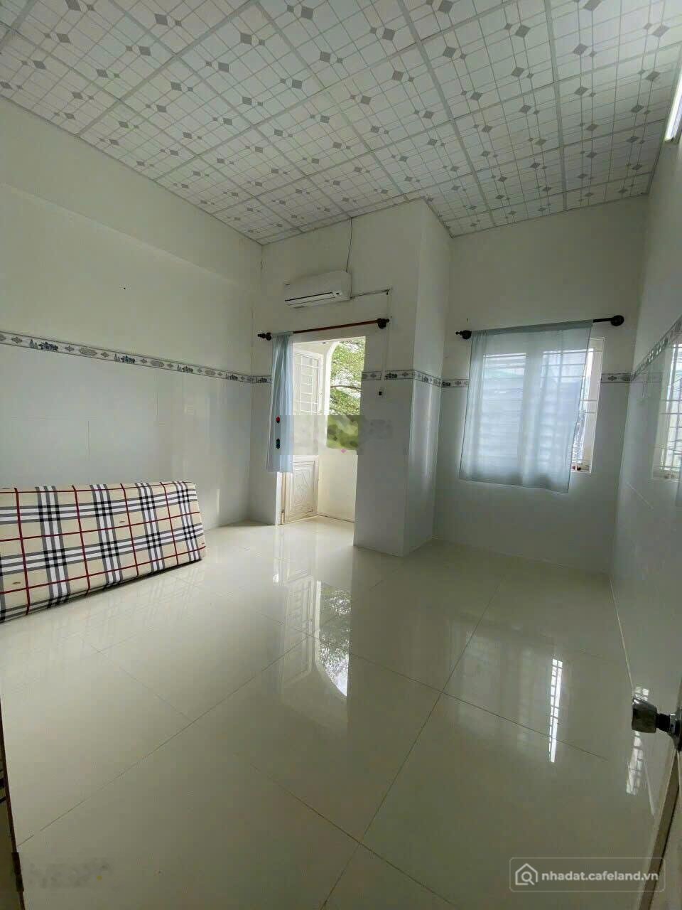 Nhà riêng: Cho thuê nhà mặt tiền phường 3 Vĩnh Long đường 16m kinh doanh sầm uất