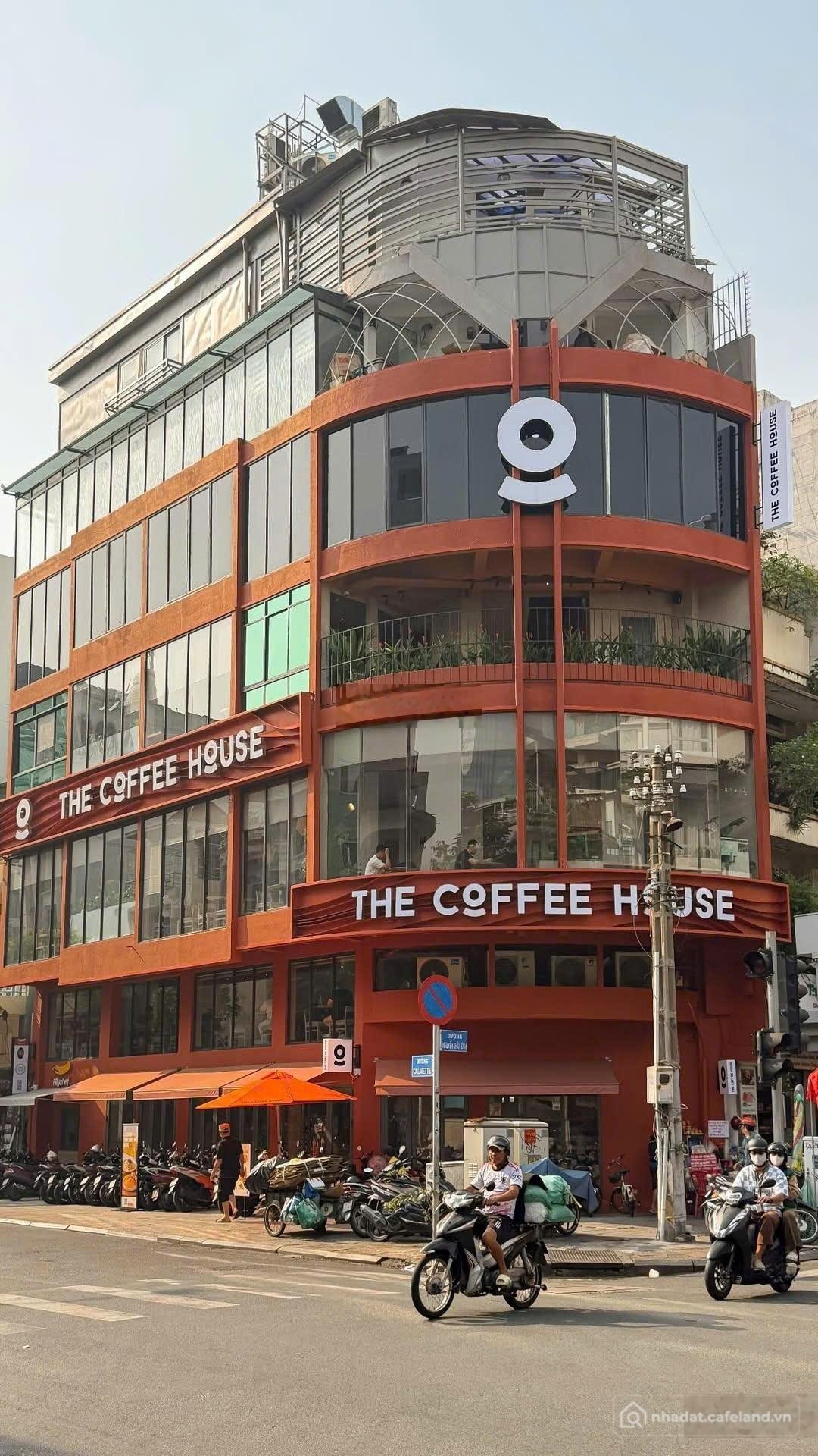 Nhà riêng: Hot!Cho thuê nhà phố Chả Cá, DT 85m²x5 tầng, MT 5m giá 85tr/th. Phù h