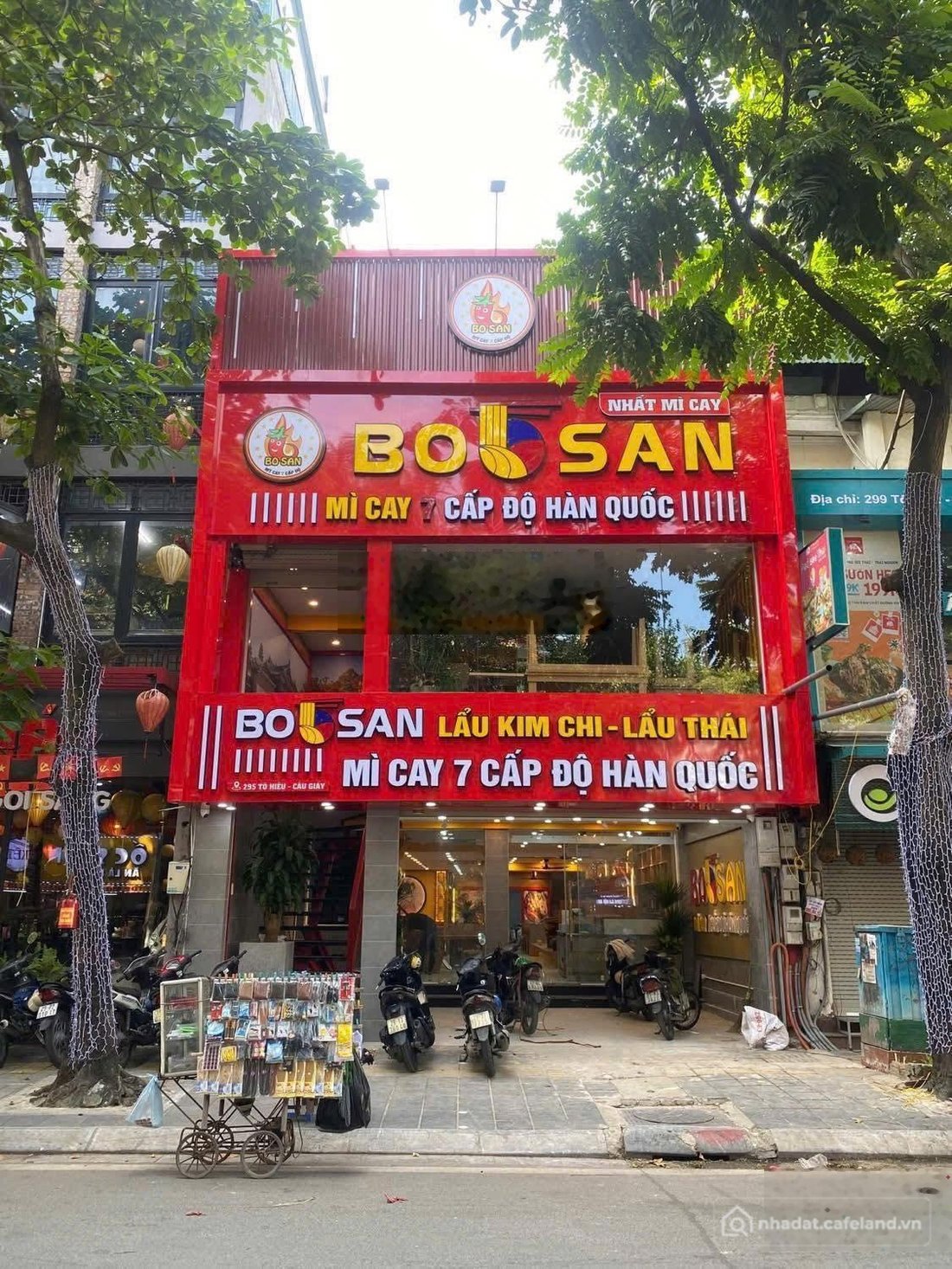 Nhà riêng: Cho thuê nhà mặt tiền khủng 6.3m tọa độ vàng Xuân Thủy kinh doanh đắc