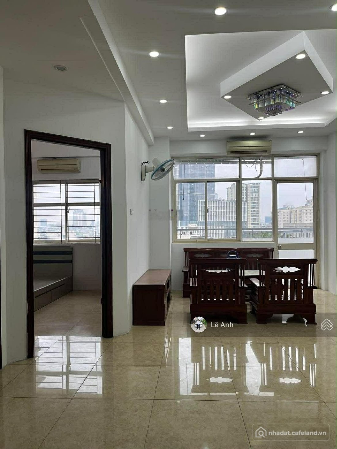 Căn hộ chung cư: Cho thuê Chung cư Trung Kính. Căn góc 2 ngủ 1 vệ sinh giá 11tr
