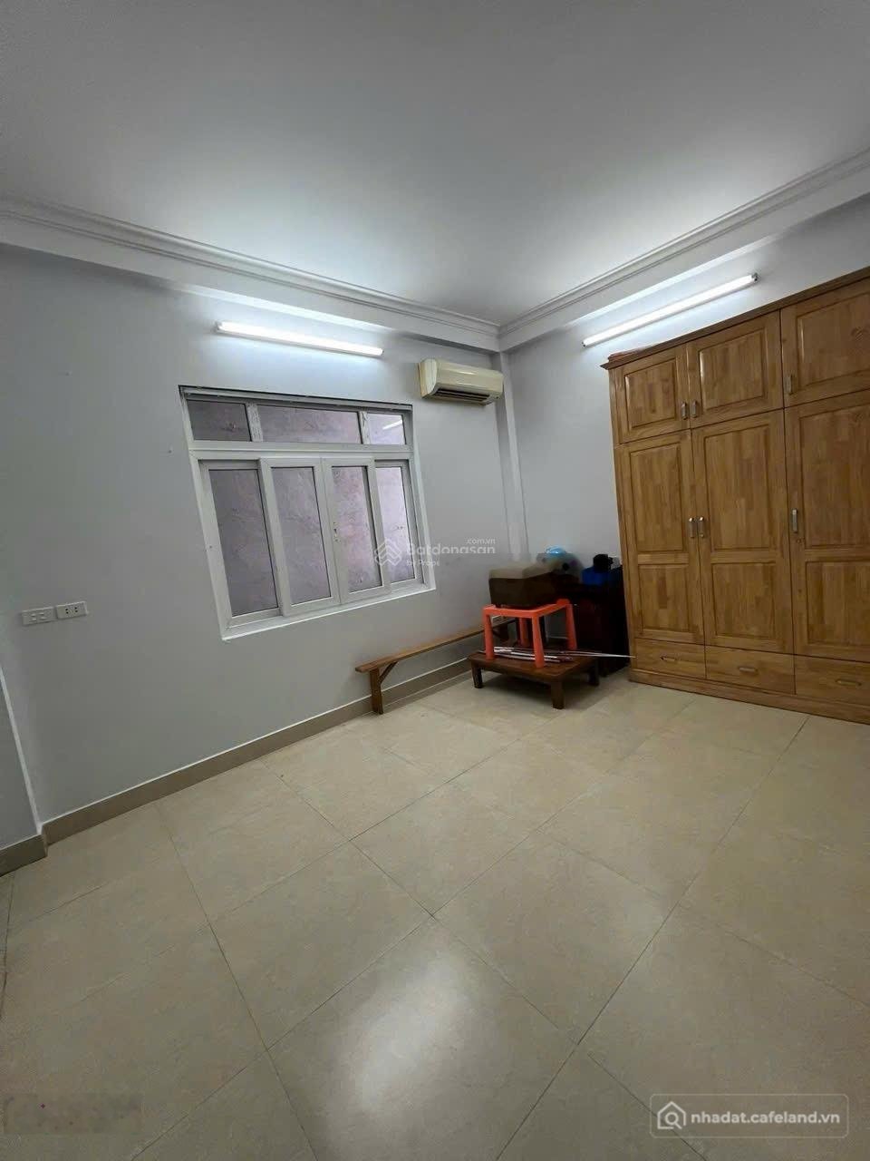 Nhà riêng: Cho thuê nhà Ngã Tư Canh Xuân Phương 60m 4 tầng 4PN 9 triệu nhận ngay