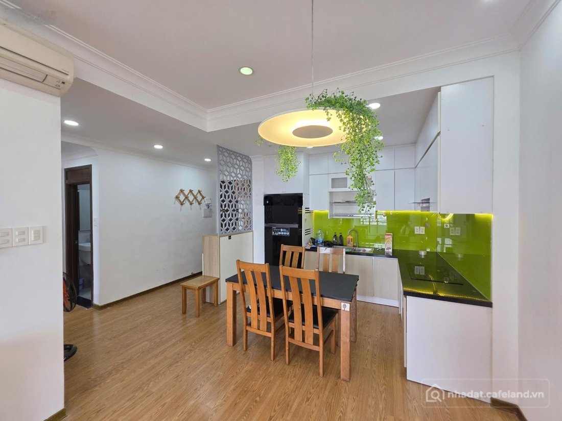 Căn hộ chung cư: Garden Gate - 2PN/2WC phòng khách rộng 85m² view CV Gia Định ở