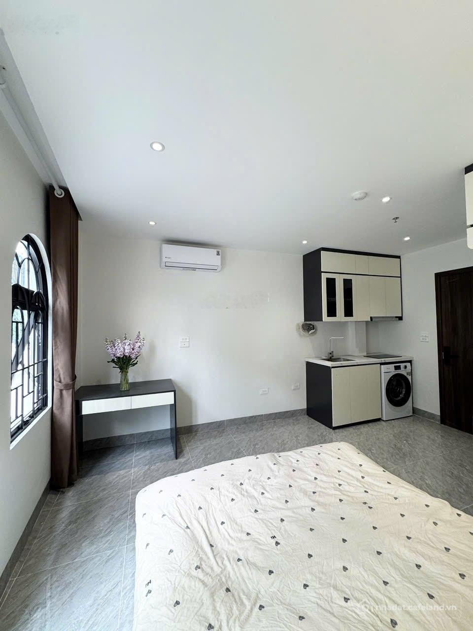 Phòng trọ: Cho thuê gấp studio 30m² giá 5tr ngay Ngoại Giao Đoàn, ngõ rộng, full