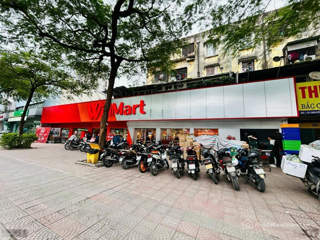 Nhà riêng: Cho thuê nhà phố Trần Duy Hưng, diện tích 200m² x 2 tầng, mặt tiền 12