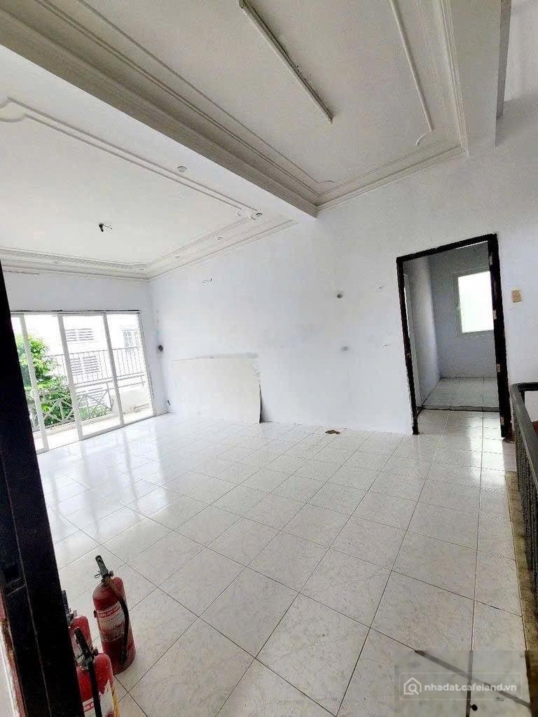 Nhà riêng: Cho thuê nhà 7PN, 20m x 20m, 400m², khu vực Thanh Đa, P27, Bình Thạnh