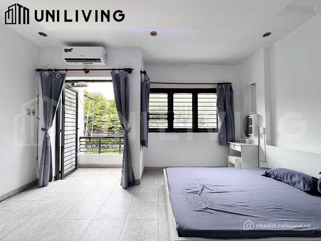 Phòng trọ: Phòng studio full NT ban công siêu gần ĐH Luật và ĐH Văn Lang