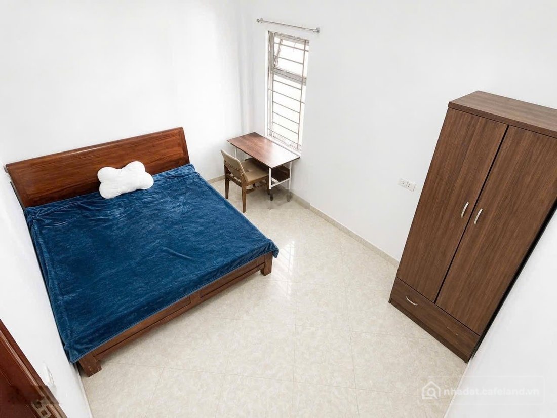 Nhà riêng: Nhà riêng 5 tầng 7pn ngõ 192 Lê Trọng Tấn
