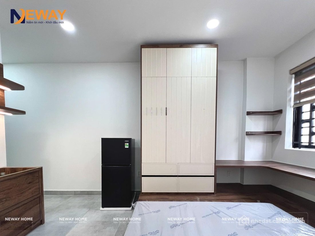 Phòng trọ: Studio full nội thất - cửa sổ trời - Lạc Long Quân - nhà mới xây 100%