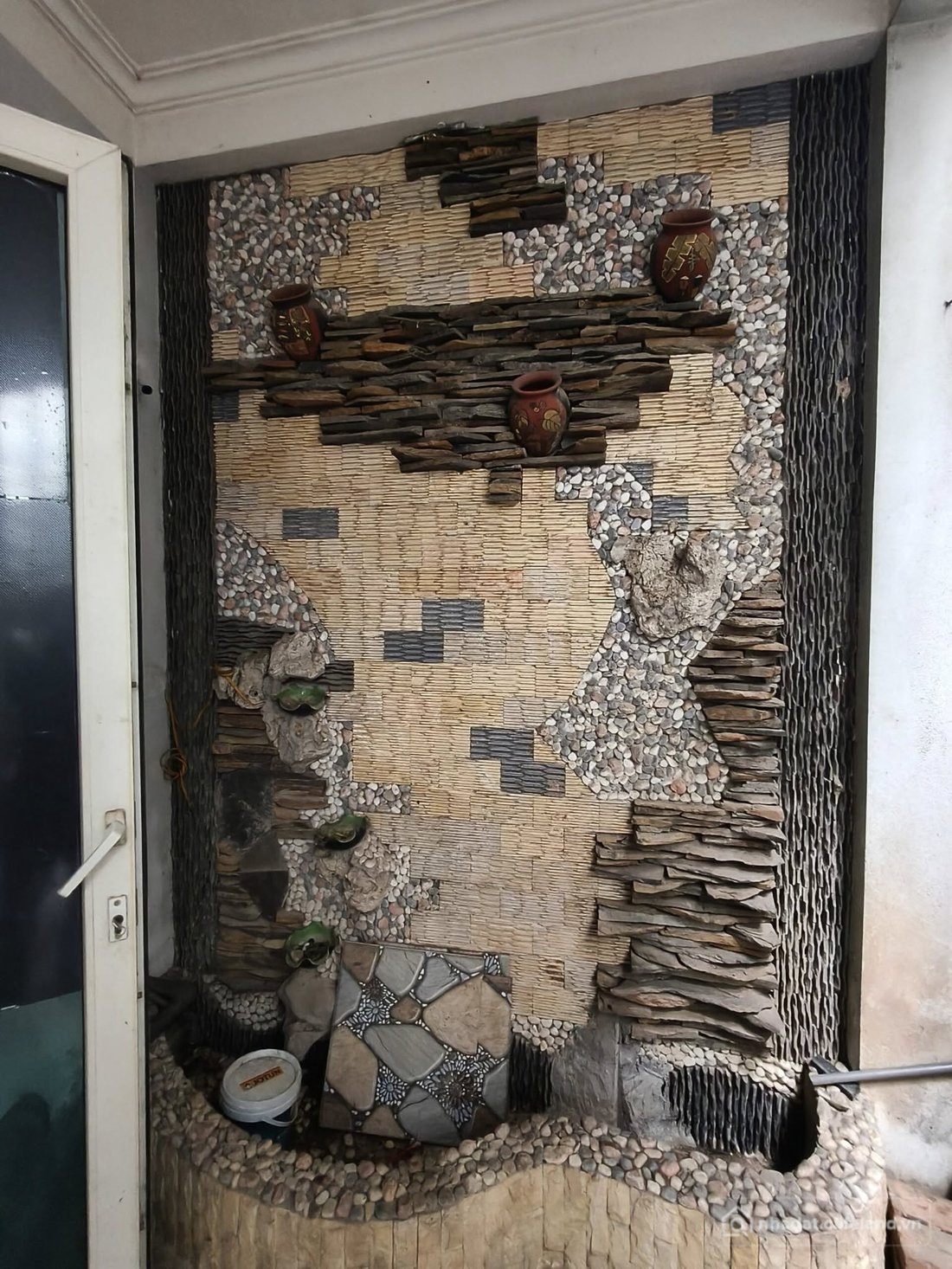 Nhà riêng: Ngôi nhà nguyên căn tọa lạc tại 75 Phú Diễn, mang đến không gian sống