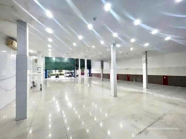 Nhà riêng: Siêu phẩm! Chính chủ gửi cho thuê nhà MT Yersin, P. Phú Cường, 11*45m