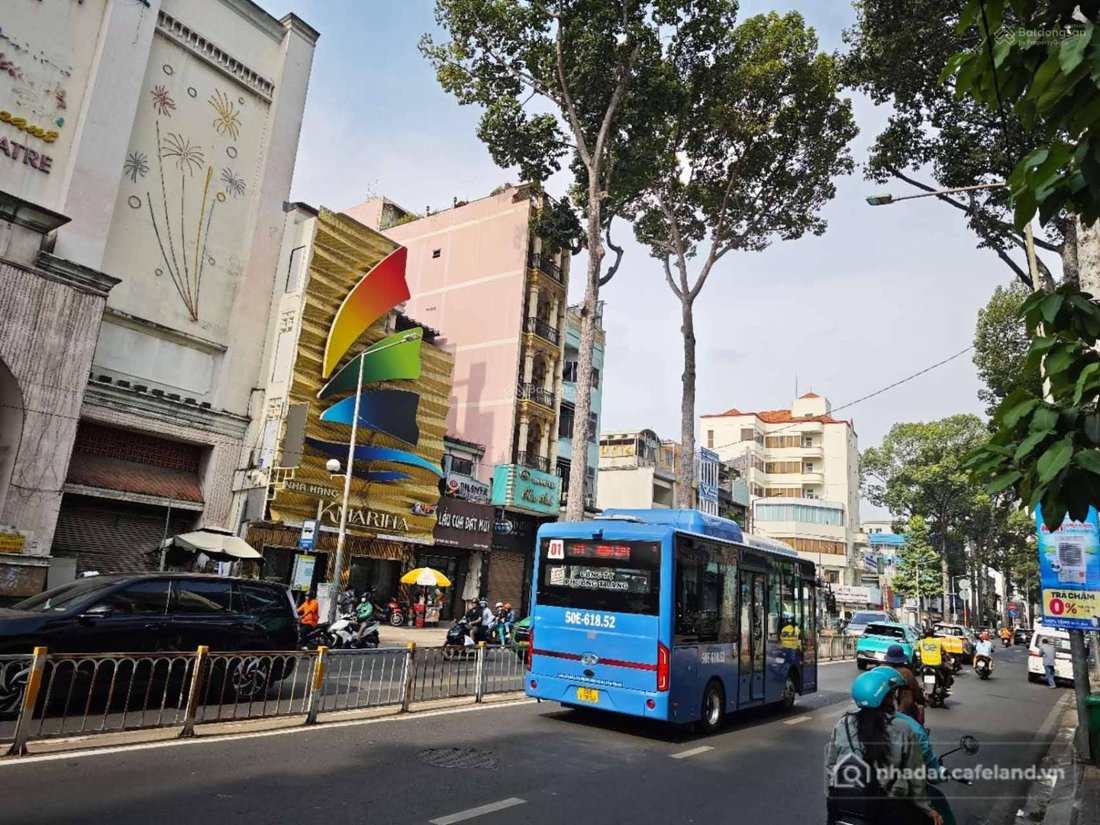 Nhà riêng: Cho thuê nhà MT Trần Hưng Đạo - Nguyễn Văn Cừ sát Q1