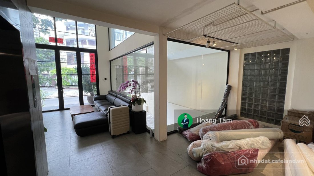 Nhà riêng: Cho thuê mặt bằng đẹp (8x23) đường 15m Bình Phú Quận 6. Giá 25 triệu