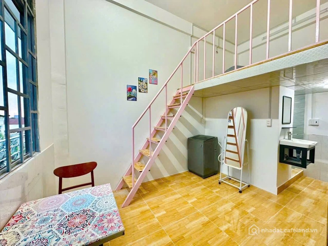 Phòng trọ: Cho thuê căn hộ duplex có gác rộng rãi mới đẹp, full nội thất, giá 3.