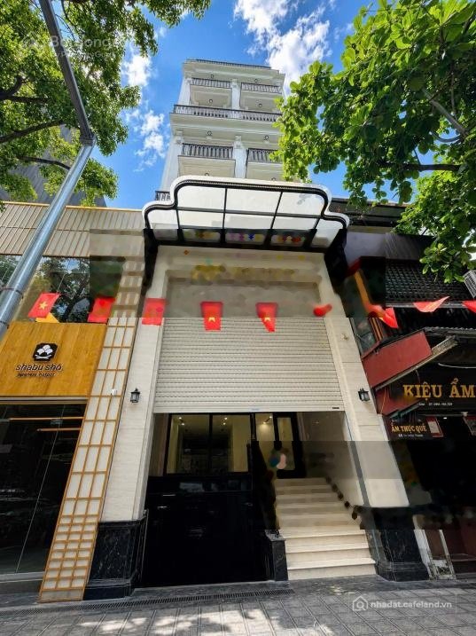 Nhà riêng: Cho thuê nhà mặt phố Tô Hiến Thành: 160m2 x 4 tầng, MT: 6,5m, có than