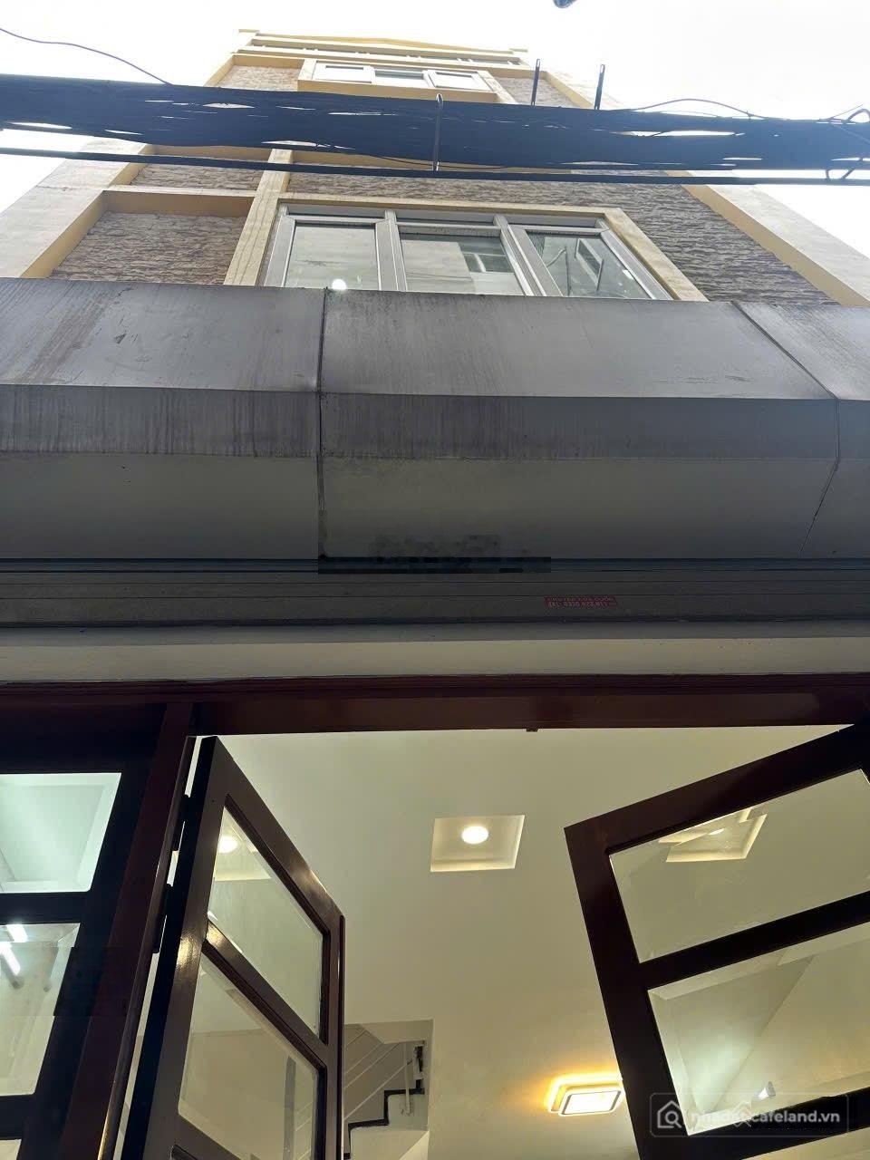 Nhà riêng: Cho thuê nhà 5 tầng khu phố Âu Cơ, Tây Hồ, Hà Nội: 0972853966