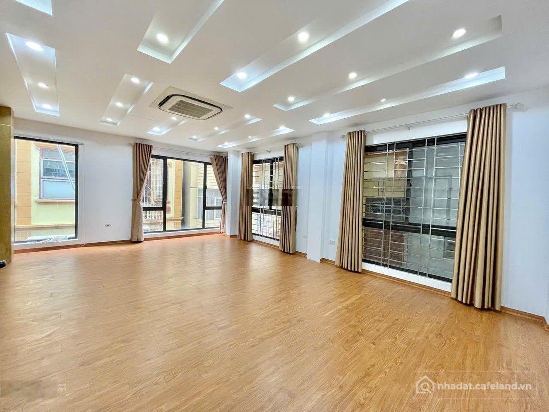 Nhà riêng: Mời thuê nhà Nguyễn Khang - Vũ Phạm Hàm: 90m2 5 tầng, phân lô thông c