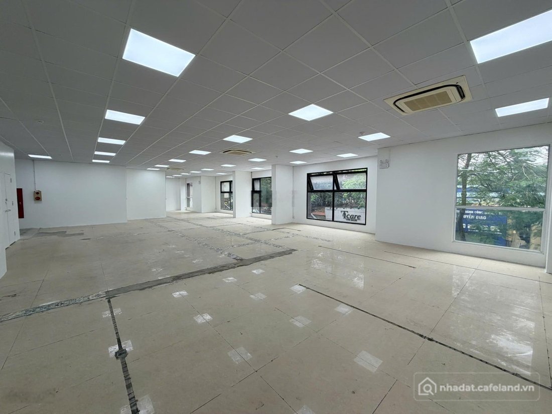 Mặt bằng: Bql cho thuê MB diện tích 700m2 ngay mặt phố Thái Thịnh MT 22m vỉa hè