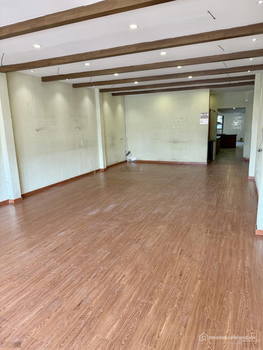 Mặt bằng: Cho thuê mặt bằng thương mại di sản 3 tầng 44 Khu Hòa Bình, trung tâm