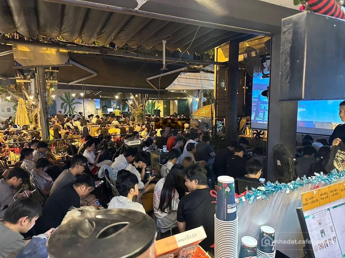 Mặt bằng: Sang quán Cafe 300m2 căn góc Lê Đức Thọ-Gò Vấp, doanh thu cao, lợi nhu