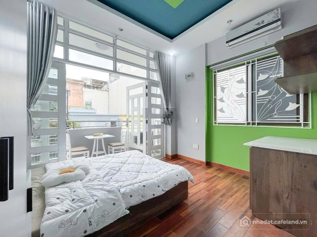 Phòng trọ: Studio ban công siêu thoáng khu vực Lý Thường Kiệt, Tân Bình