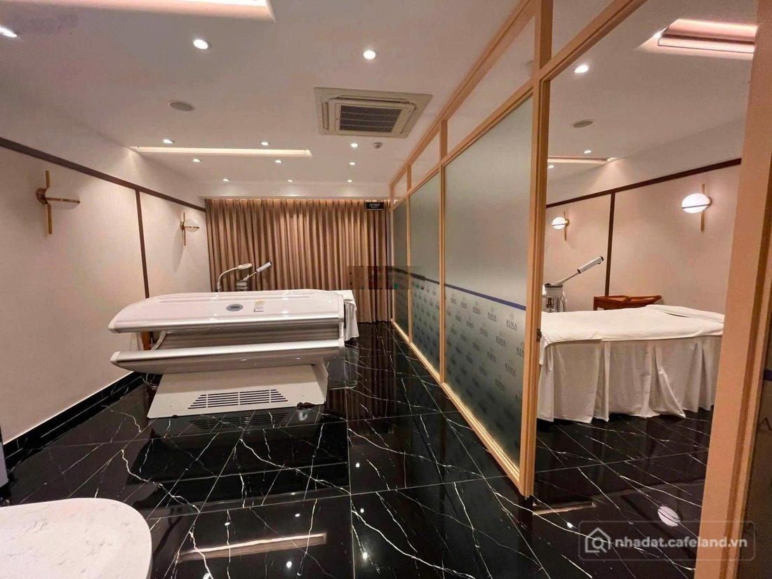 Nhà riêng: Cho thuê tòa nhà mặt tiền 22 Đường 3/2, ngay Vòng xoay Dân Chủ, đối d