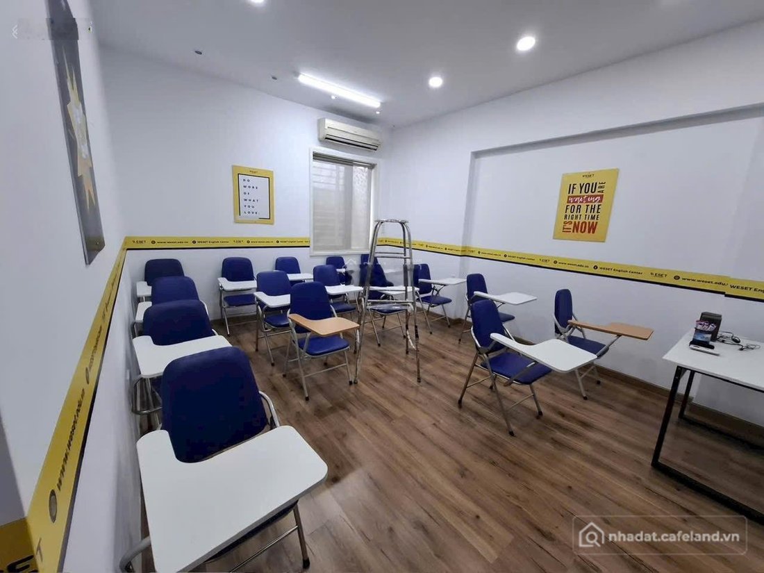 Nhà riêng: Cho thuê nhà mặt tiền 143 Khánh Hội, Phường Vĩnh Hội, Quận 4