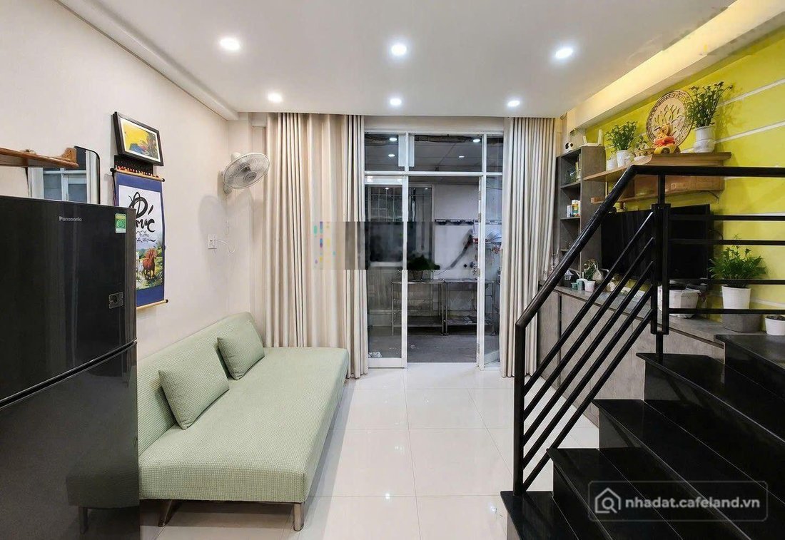 Nhà riêng: Cho thuê nhà Ngô Gia Tự P8, Q5 - 30m - 2PN - giá 9 triệu