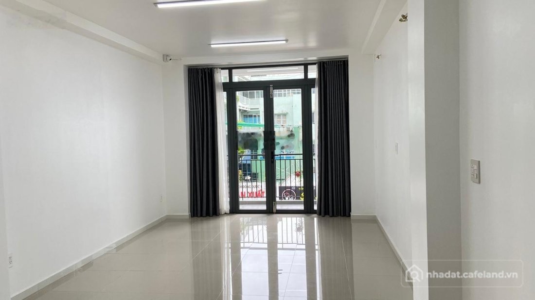 Nhà riêng: Cho thuê Nhà mặt tiền 6 tầng- Đ.Tân Thành gần bệnh viện Chợ Rẫy- Thuậ