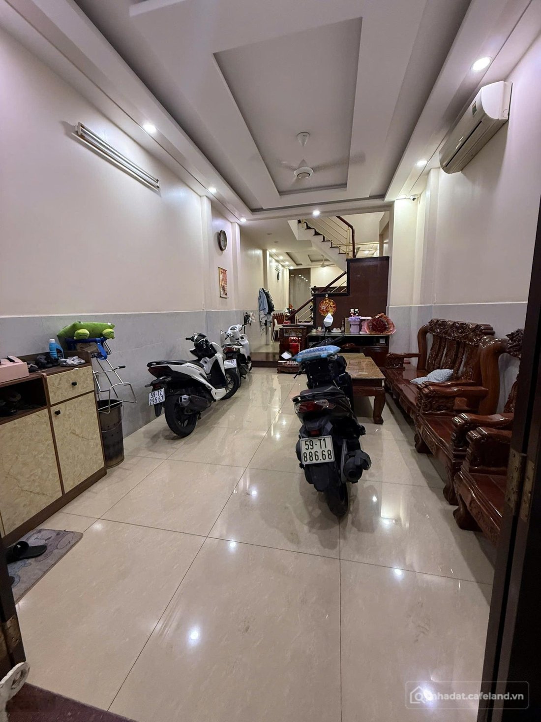 Nhà riêng: Nhà MT Đ. Số 8, DT 4x16m, 3.5 tấm, sẵn nội thất, 19 triệu/tháng