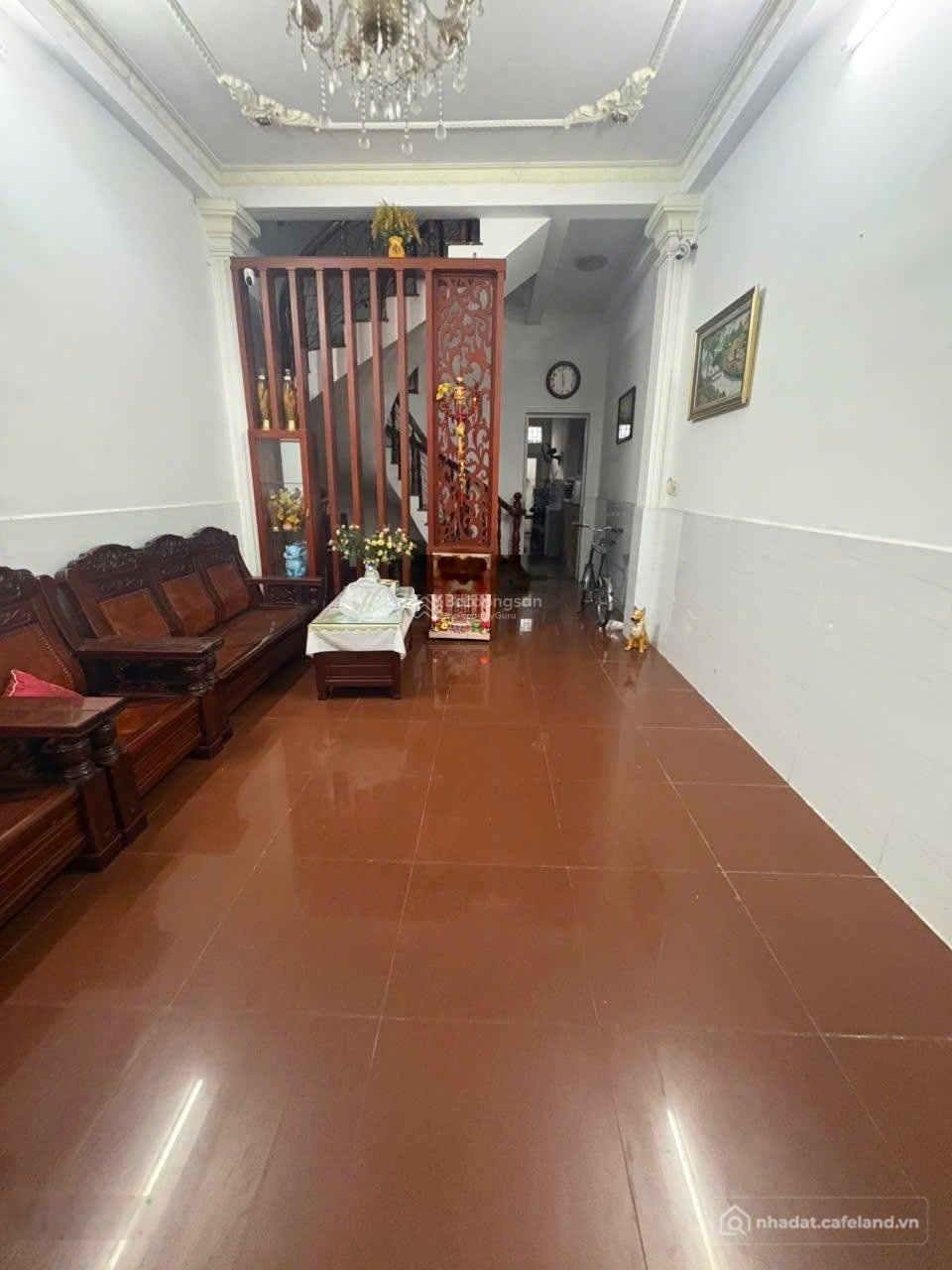 Nhà riêng: Nhà MT đường số 2, Cư Xá RaDa, DT 4x20m, 3.5 tấm, sẵn nội thất, 18 tr