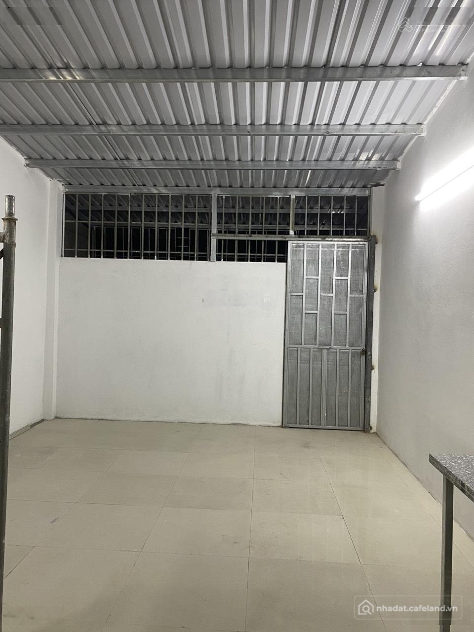Nhà riêng: Cho thuê nhà nguyên căn 1 trệt 2 lầu, hẻm xe tải đường Số 6, Bình Hưn