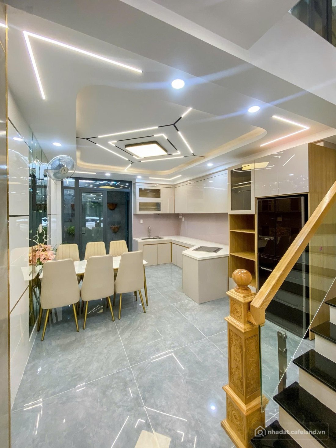 Nhà riêng: Nhà full nội thất, 5 tầng 6PN 6WC, đường Hương Lộ 2, BTĐ A, Bình Tân,