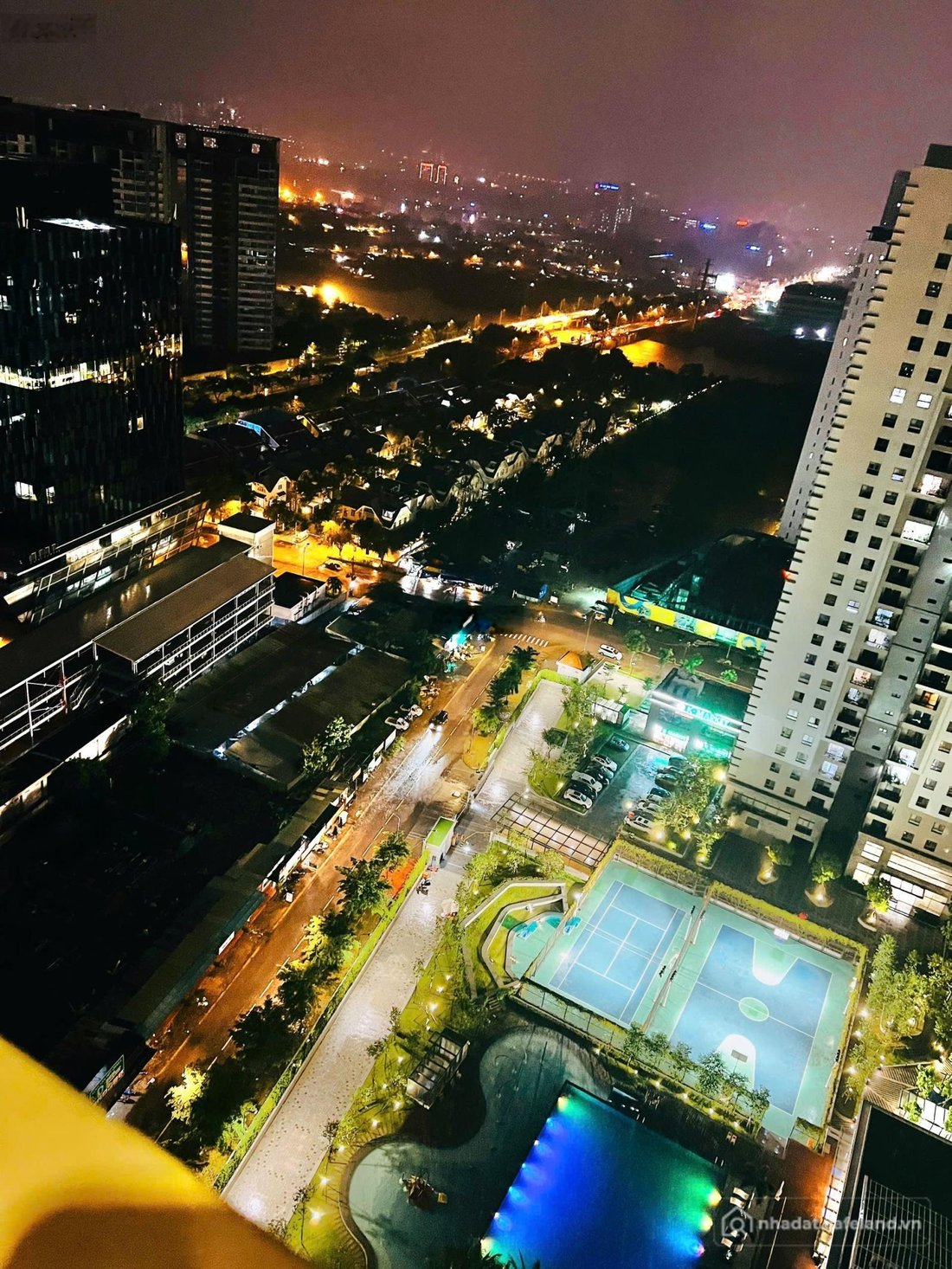 Căn hộ chung cư: Cho thuê 3PN full nội thất đẹp - Saigon South